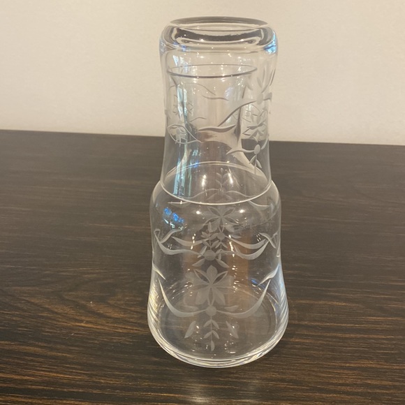 Southern Living at Home English Garden Bedside Set - Picture 6 of 6